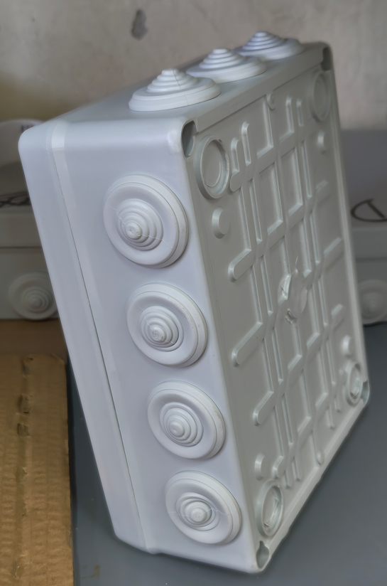 Cajas estanca 220x170 con tetones