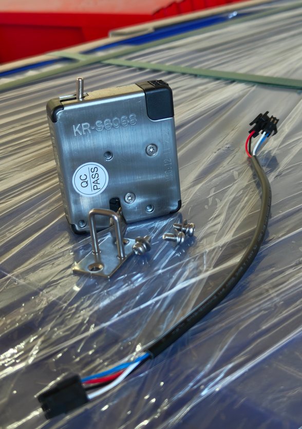 AUBOX. CERRADURA BOX KERONG S6070